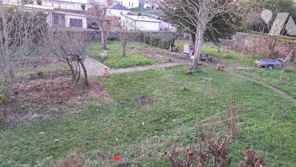 Terrain à Vendre à Morlaix (29600) en Finistère (29).

Ce terrain à bâtir présente une surfac...