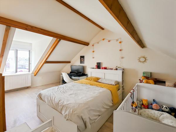 Sainte-Geneviève-des-Bois (91700) Duplex de 48 m2 habitable + balcon + place de parking / quartier Mairie