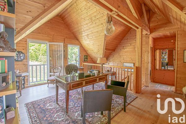 Maison 10 pièces de 233 m² à Ussac (19270)