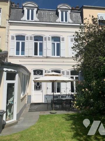 LILLE REPUBLIQUE MAISON Double distribution- 232m²hab- JARDIN Sud/Est. Achat PARKING en sus possible