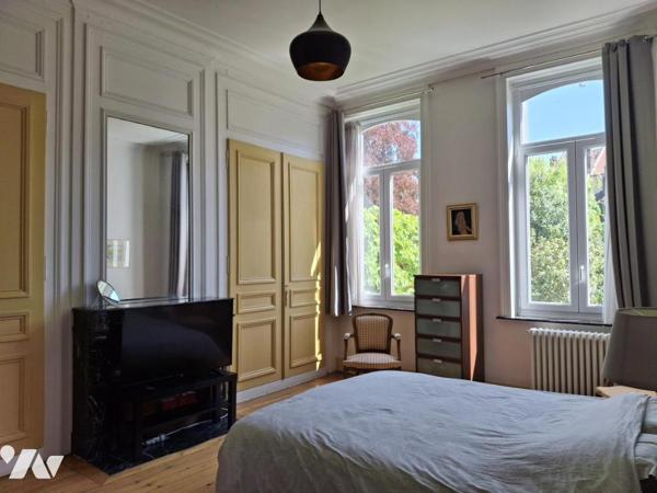 LILLE REPUBLIQUE MAISON Double distribution- 232m²hab- JARDIN Sud/Est. Achat PARKING en sus possible