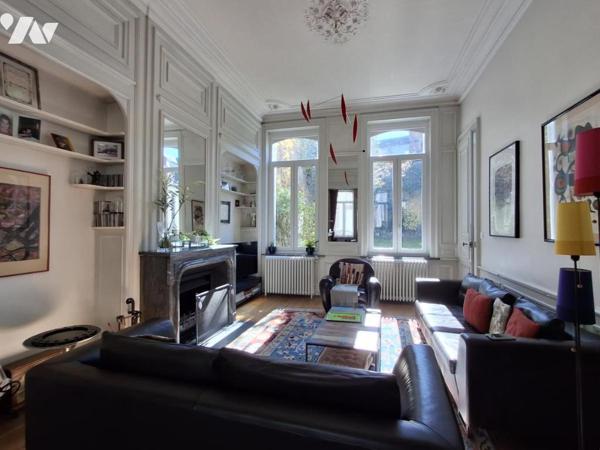 LILLE REPUBLIQUE MAISON Double distribution- 232m²hab- JARDIN Sud/Est. Achat PARKING en sus possible