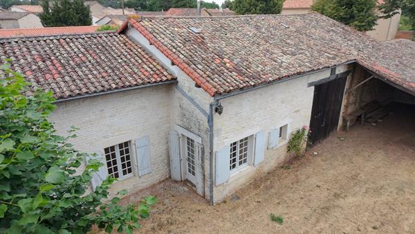 Maison de caractère - Chaunay 5 pièce(s) -151 m2