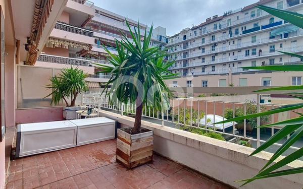 Appartement à vendre    1 pièce • 28,91 m2 Juan-les-Pins - Antibes