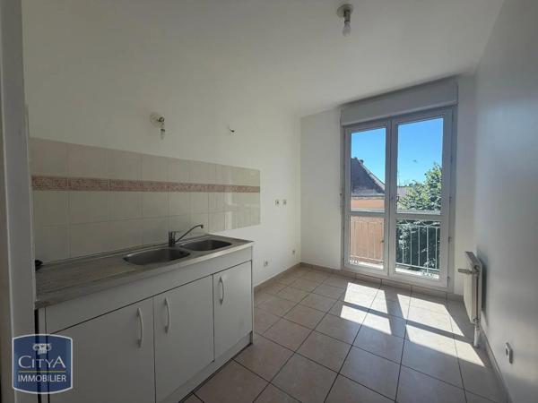 Appartement à louer 3 pièces 72.1m² Mâcon (71000)