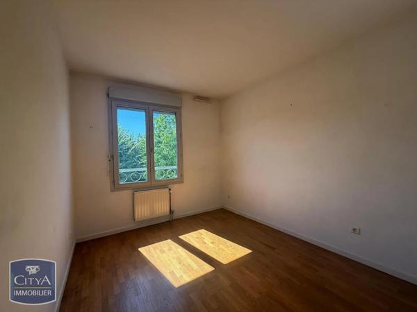 Appartement à louer 3 pièces 72.1m² Mâcon (71000)