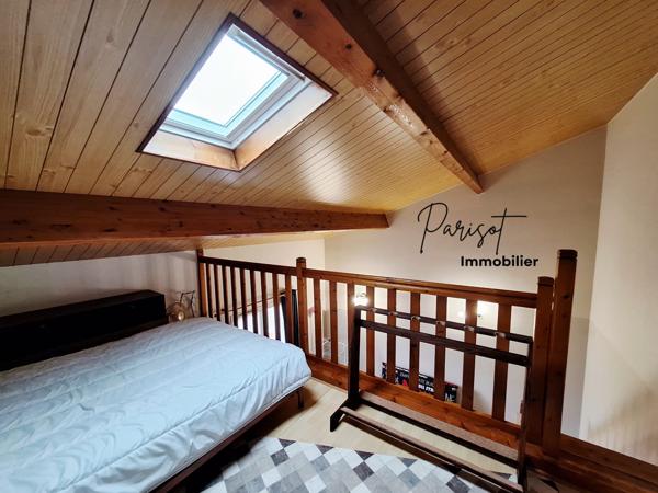 Poitiers (86000) T1 bis avec mezzanine – 32 m² – Dernier étage – Parking – Idéal investissement