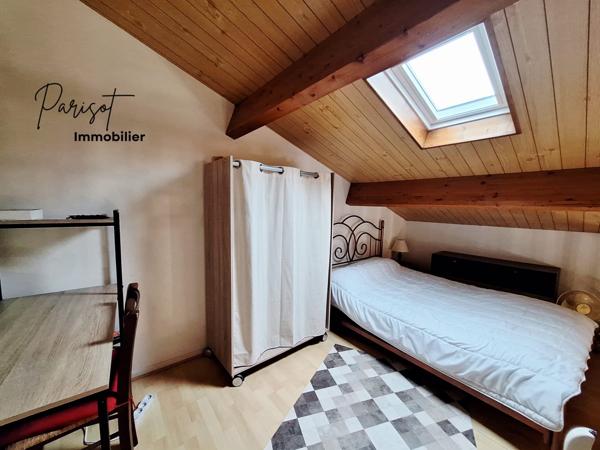 Poitiers (86000) T1 bis avec mezzanine – 32 m² – Dernier étage – Parking – Idéal investissement