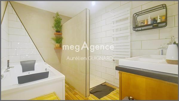 Maison à BEAULIEU-SOUS-BRESSUIRE, 79300 - 10 pièces 161m²