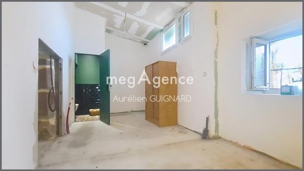 Maison à BEAULIEU-SOUS-BRESSUIRE, 79300 - 10 pièces 161m²