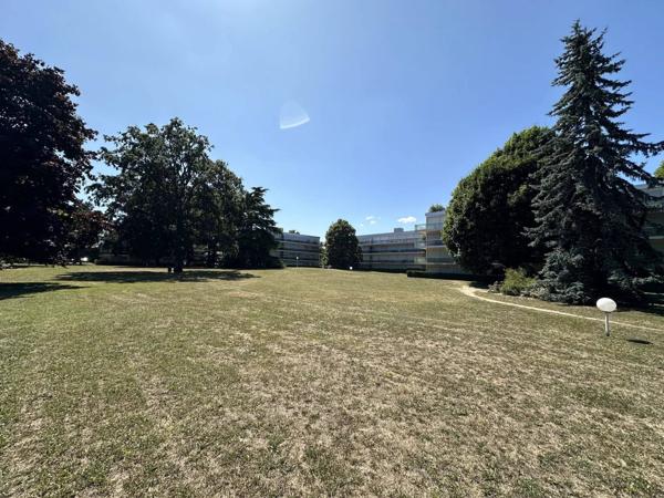 Appartement familial 5 pièces – Résidence Mermoz à Chantilly