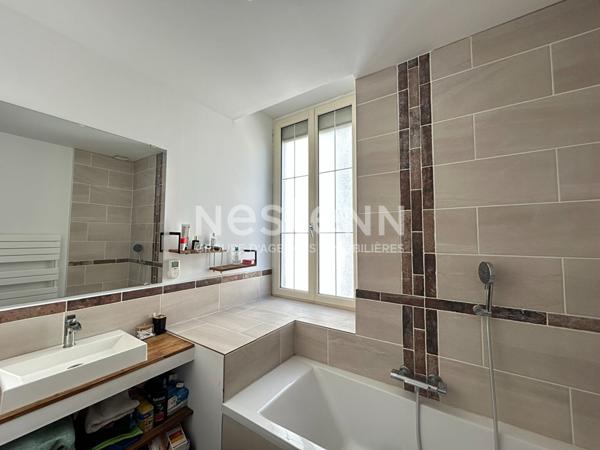 Maison rénovée avec 4 chambres au coeur de Cerans Foulletourte !