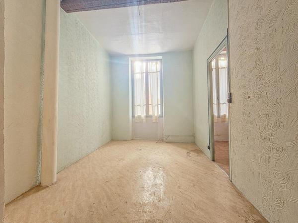 Superbe immeuble au fort potentiel de rentabilité