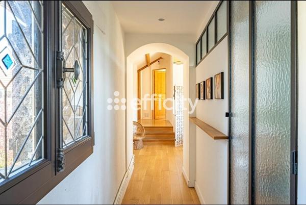 Maison 7 pièces - 200 m² Exclusivité efficity