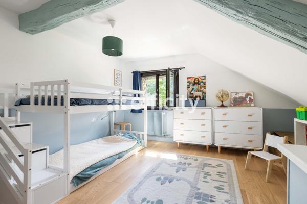 Maison 7 pièces - 200 m² Exclusivité efficity