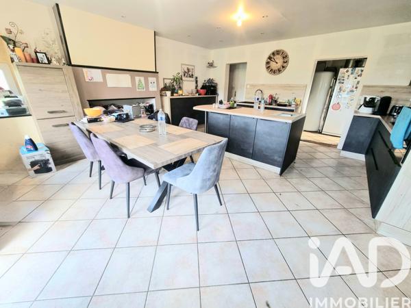 Maison à vendre 6 pièces 139 m² Chantonnay