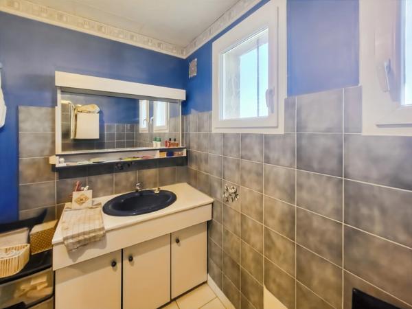 Maison de plain-pied 3 chambres avec jardin LA SUZE SUR SARTHE (72)