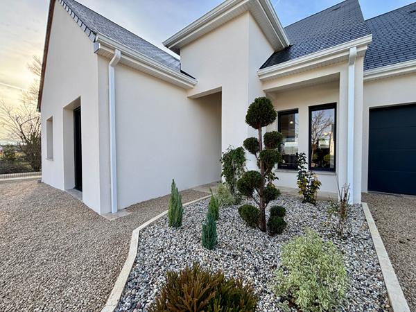 Maison moderne idéalement située