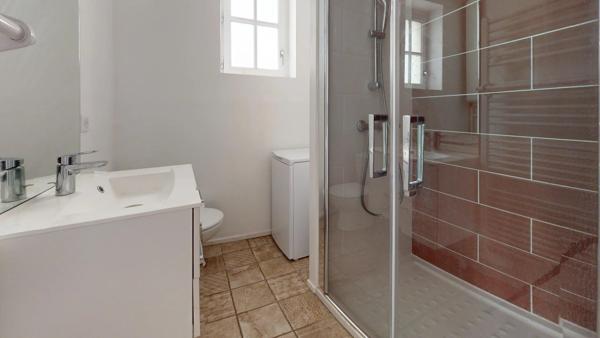 Location                                                      Appartement
                        
                     1 pièces                      21 m2                     à Chartres