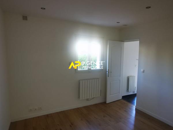 ARGENTEUIL _ Maison de 192 m2 et 2 studios €529 000 ** - Référence 4474
