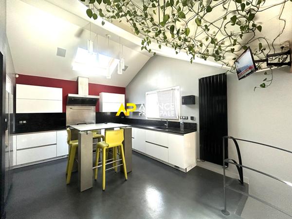 ARGENTEUIL _ Maison de 192 m2 et 2 studios €529 000 ** - Référence 4474