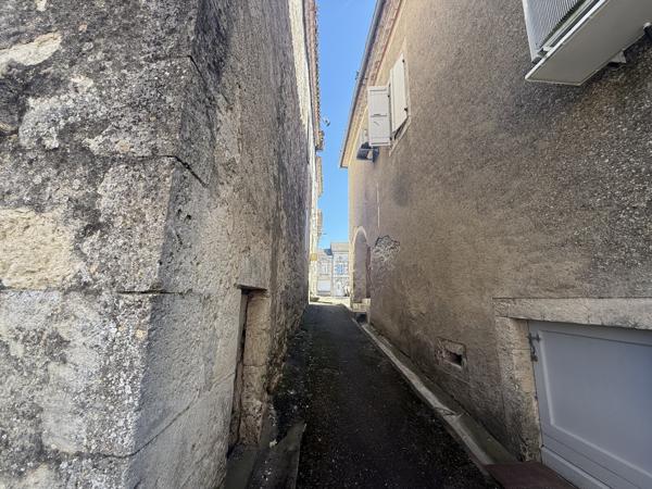 Bourg-de-Visa (82190) TARN ET GARONNE Bourg de Visa Maison en pierre au village avec 3 chambres