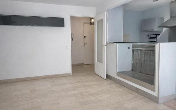 Appartement à vendre    1 pièce • 33,18 m2 Nice