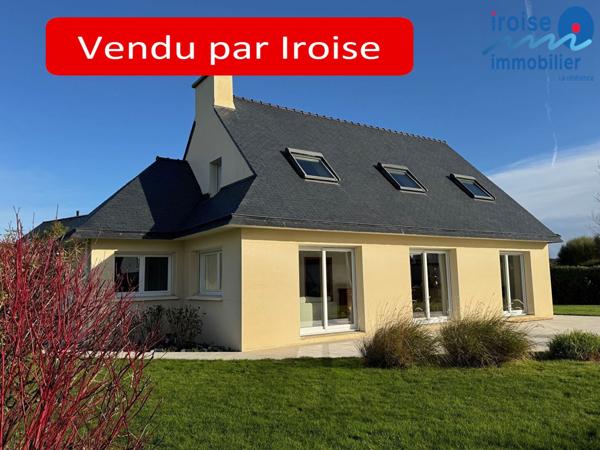 JOLIE PROPRIETE T 7 – 900 M PLAGE