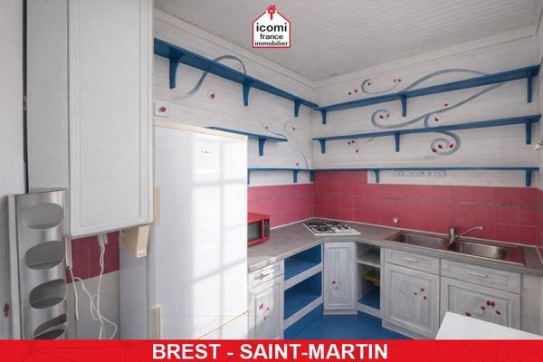 A VENDRE - APPARTEMENT - 1 CHAMBRE POSSIBLE 2 - IDEALEMENT SITUE - DERNIER ETAGE- LUMINEUX.