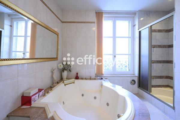 Maison 9 pièces - 223 m² Bien prestige