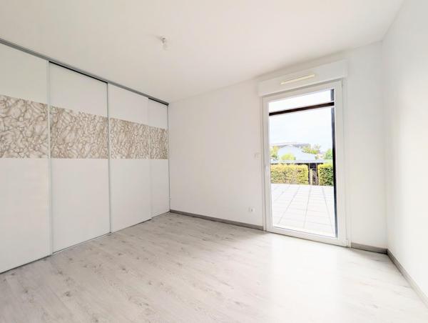 superbe 3p de 66m² avec terrasse de 51m² et jardin de 60m², cave et parking privé