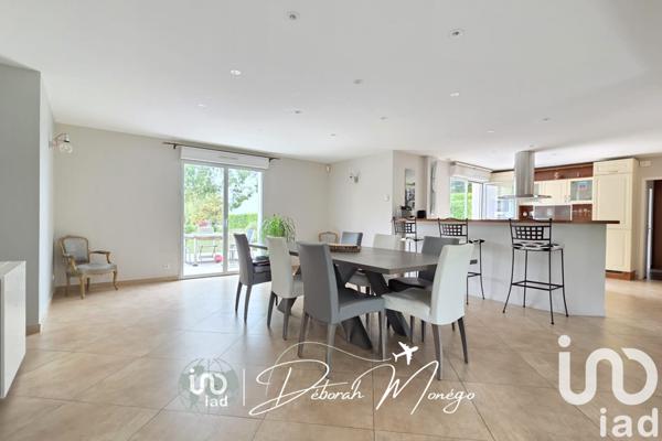 Maison à vendre 8 pièces 195 m² Breuil-Bois-Robert