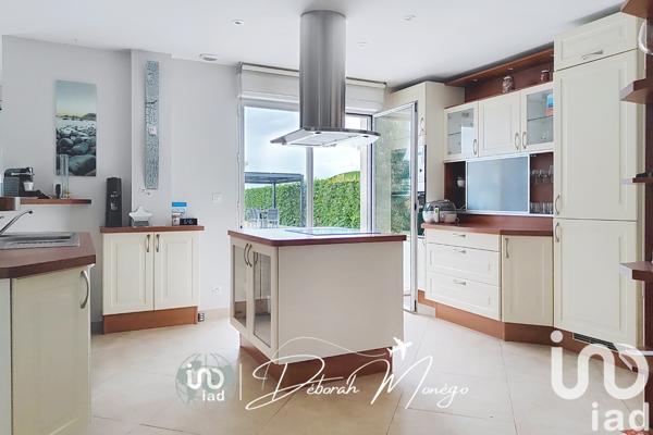 Maison à vendre 8 pièces 195 m² Breuil-Bois-Robert