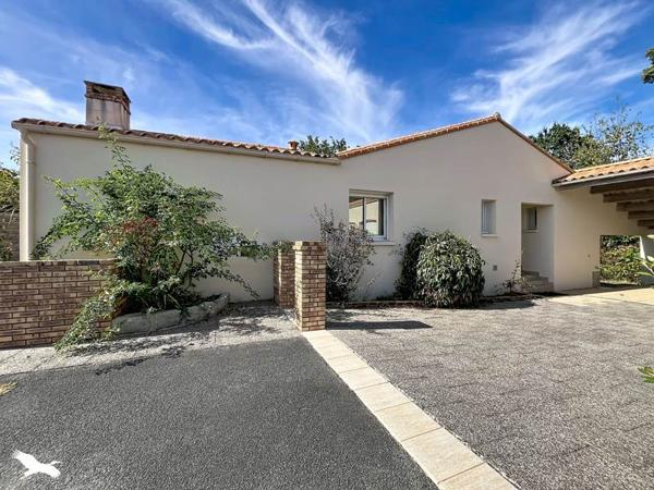 Maison à vendre 389 610 € La Roche-sur-Yon 6 p 175 m² DPE C