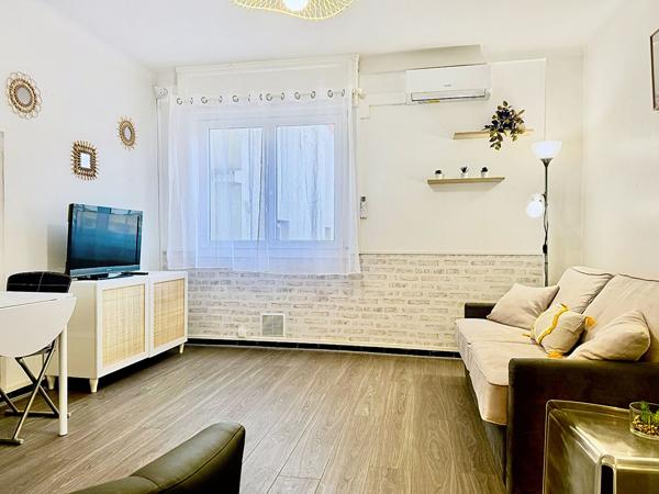 APPARTEMENT DE TYPE F1 RUE D'ANTIBES