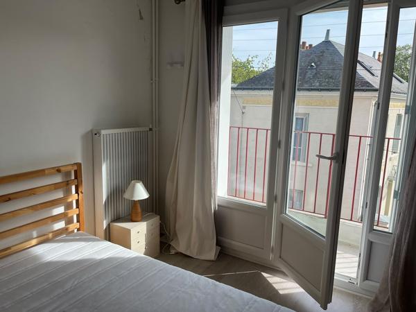 À louer, agréable appartement T3 avec balcon – Tours.