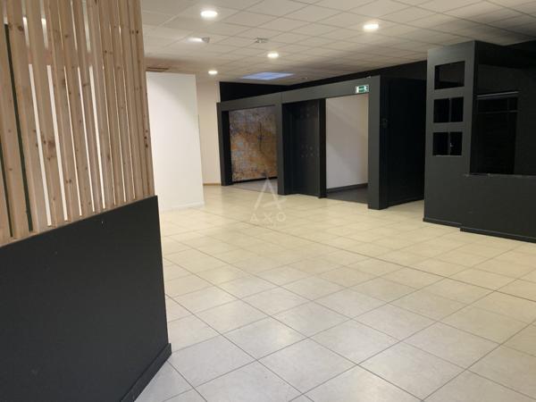 A louer-Local commercial 500 m² Champniers