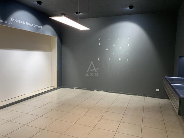 A louer-Local commercial 500 m² Champniers