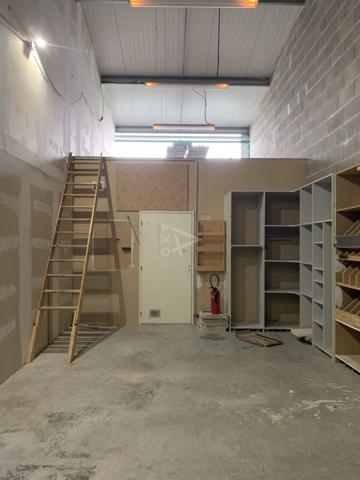 A louer-Local commercial 500 m² Champniers