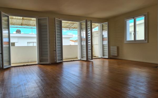 Appartement à vendre    4 pièces • 95,45 m2 Royan