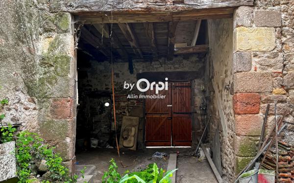 Maison à vendre    5 pièces •  Montmarault