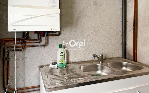 Maison à vendre    5 pièces •  Montmarault