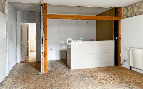 Maison à vendre    5 pièces •  Montmarault