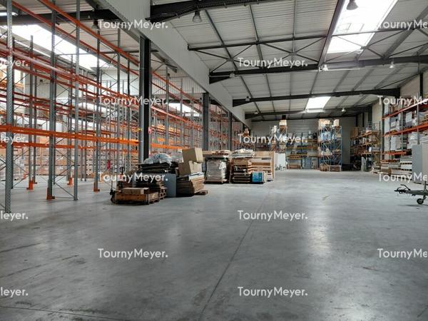 BLANQUEFORT- A VENDRE-ENTREPOT DE 4886 M² -IDEAL STOCKAGE