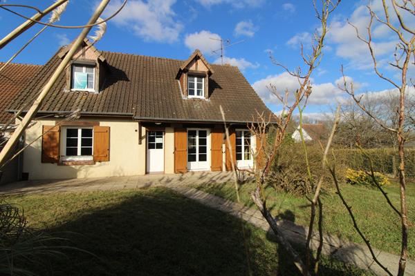 MAISON 120 M² AVEC BORD DE RIVIÈRE