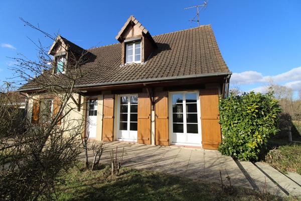 MAISON 120 M² AVEC BORD DE RIVIÈRE
