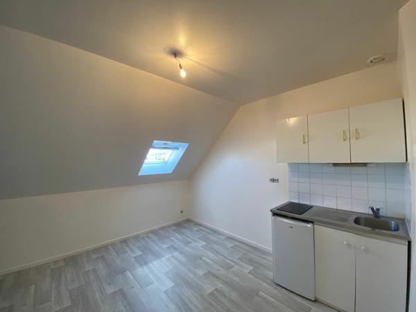 Appartement à louer    1 pièce •  Fleury-les-Aubrais