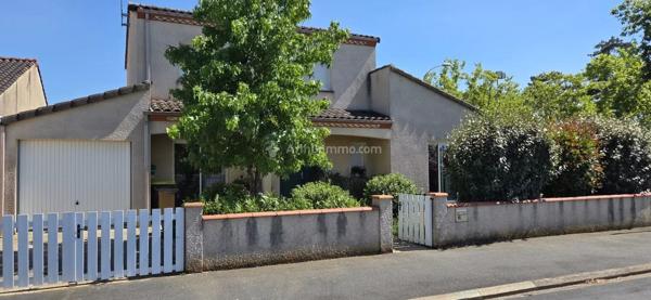Location                                                      Maison
                        
                     4 pièces                      126 m2                     à Albi