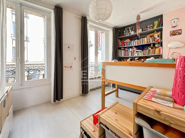 Maison Montreuil 5 pièce(s)  de 94 m² au sol et 86 m² loi Carrez avec terrasse et jardin