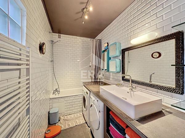 Maison Montreuil 5 pièce(s)  de 94 m² au sol et 86 m² loi Carrez avec terrasse et jardin